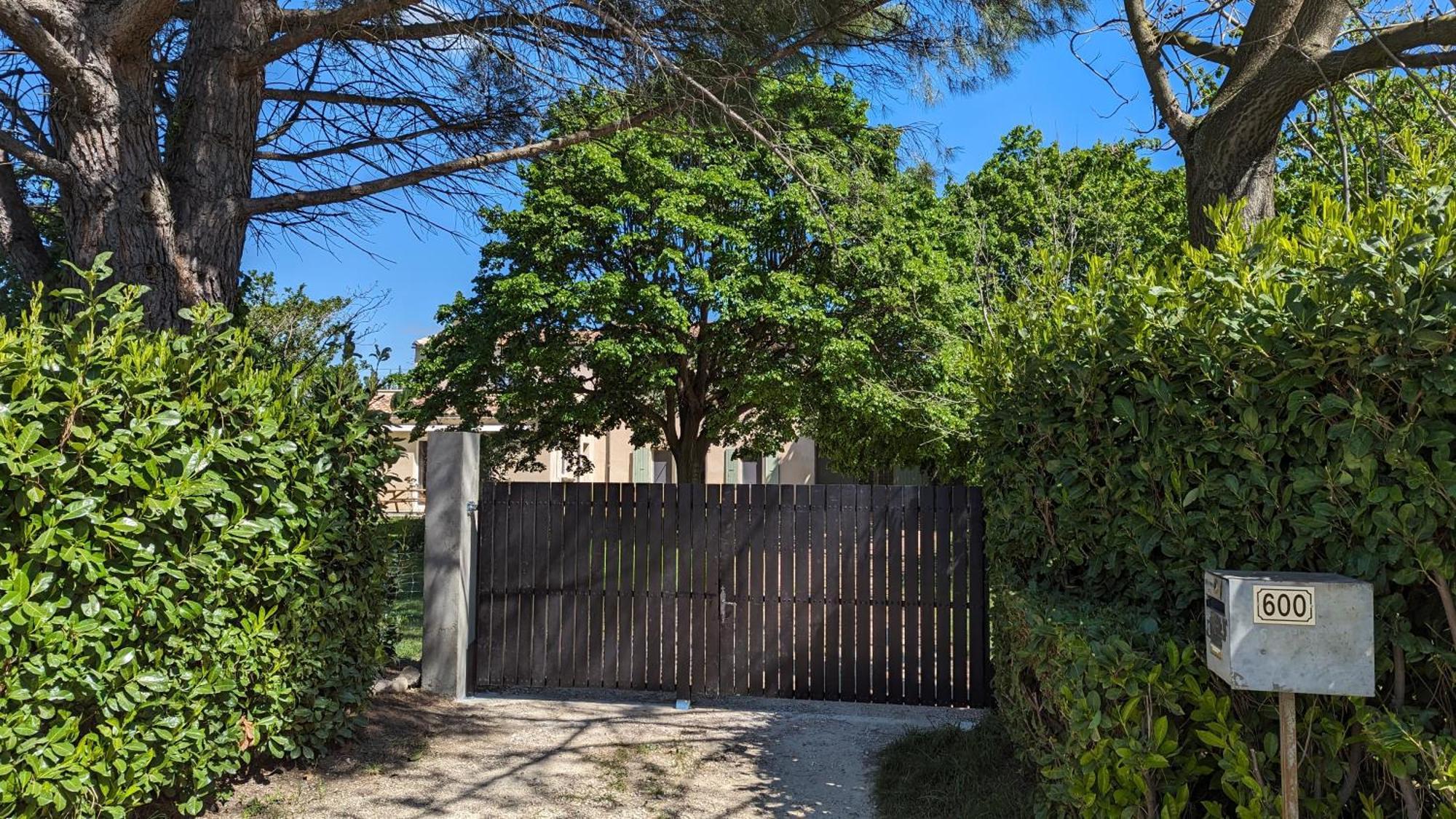 Rez-De-Jardin Independant Dans Ferme Maraichere Bio Avec Grand Jardin Privatif Clos Et Arbore Crest Exterior foto