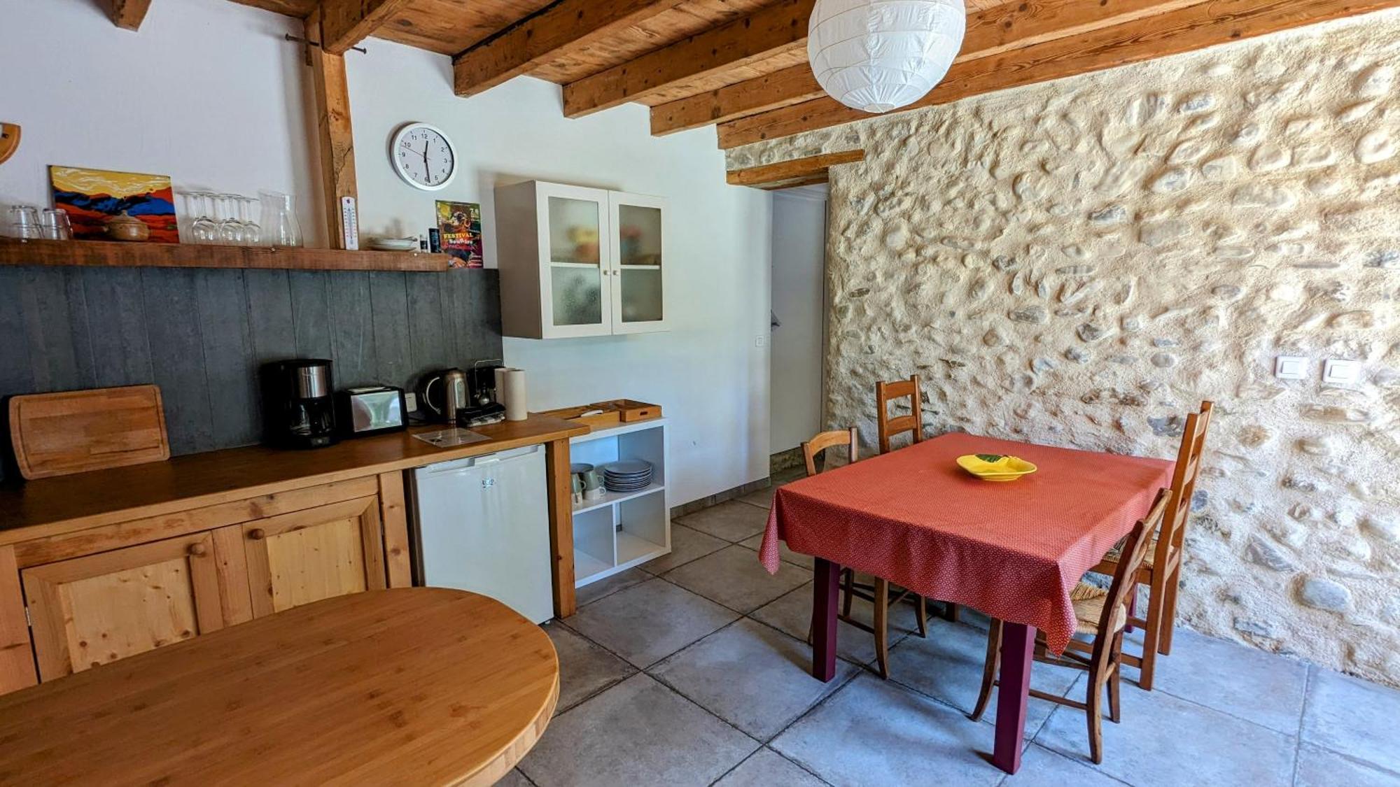 Rez-De-Jardin Independant Dans Ferme Maraichere Bio Avec Grand Jardin Privatif Clos Et Arbore Crest Exterior foto